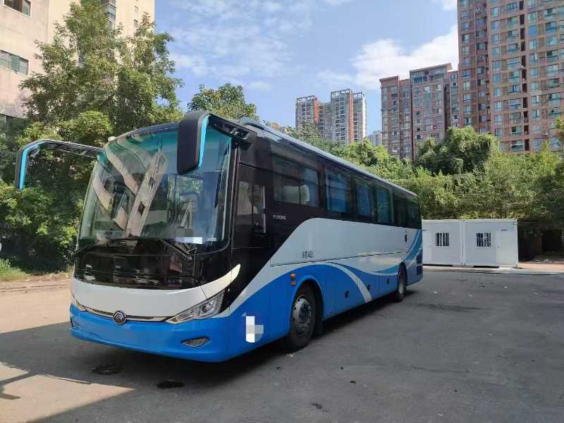 2025年上牌剛半歲準新國六有公告48座宇通6116型C11M旅游車