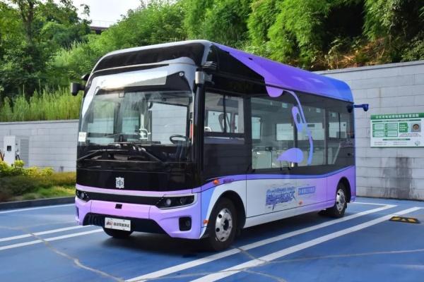 智駕公交·智啟未來：中車電動自動駕駛“車路云”落地成都