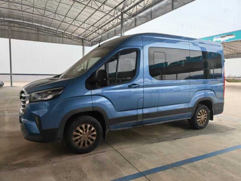 2020年1月 國六9座大通6552客車