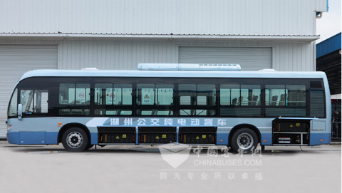 恒通為湖州公交打造的首輛純電動(dòng)客車