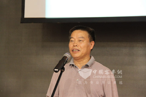 浙江省道路客運(yùn)管理局副局長(zhǎng)陳永林發(fā)表講話