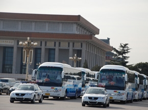 光榮與使命——宇通兩會用車風景線