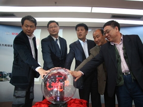 科學(xué)技術(shù)是第一生產(chǎn)力—安凱大容量客車亮相安全之·道巡展啟動(dòng)儀式