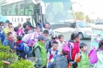 青島：將先選一兩條路線開通校車試點