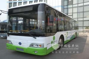 揚子江12米鋅空氣電池純電動公交車研發報告